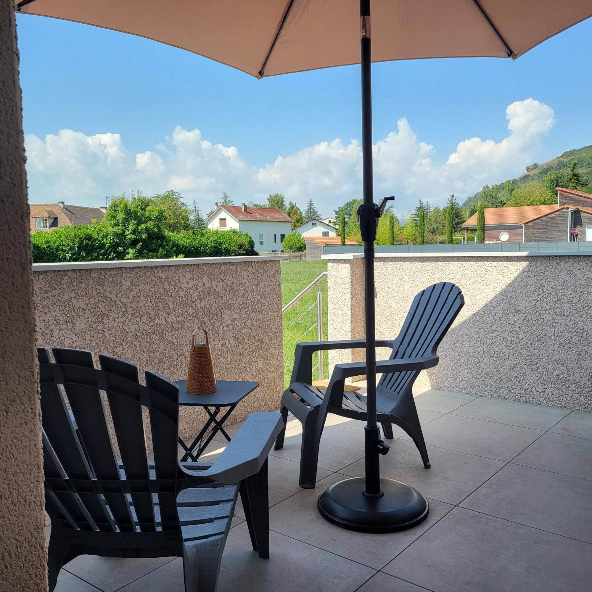 Le Nid Du Bosquet Apartment Issoire Luaran gambar